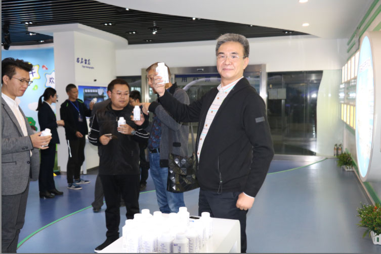 商界領(lǐng)袖俱樂部精英參訪花花牛！