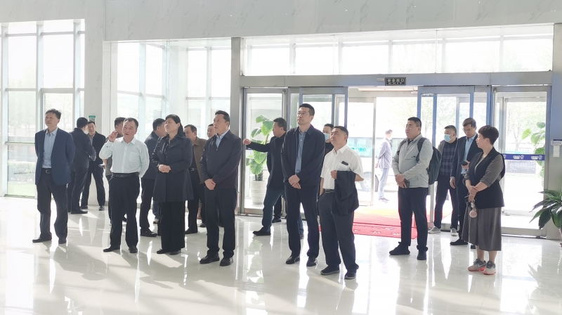 花花牛丨沈陽市人大常委會副主任曹鵬一行蒞臨花花?？疾熳? />
			</div>
		<div   id=